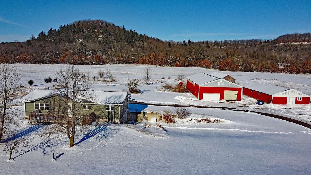 N3211 County Road G Mauston, WI 53948 - Thumbnail 2