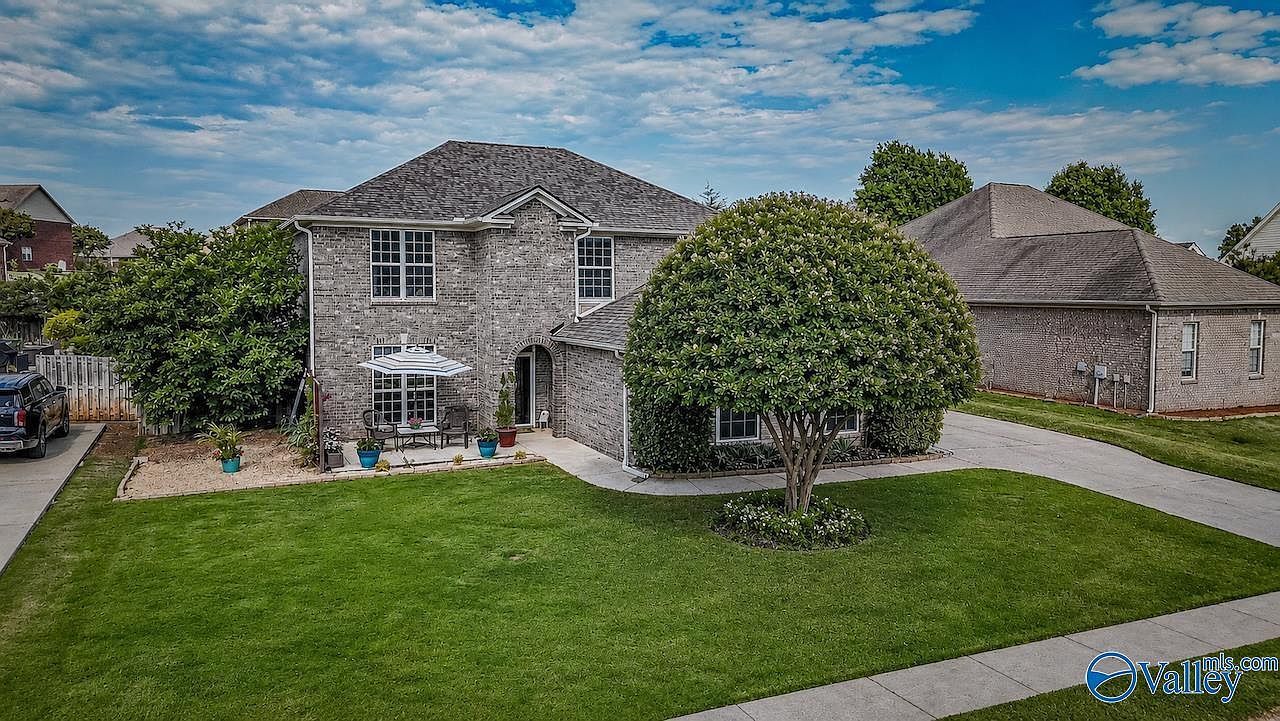 7509 Parktrace Ln SE Owens Cross Roads, AL 35763, 35763