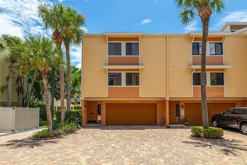 533 Sandy Hook Rd #533 Treasure Island, FL 33706 - Thumbnail 2