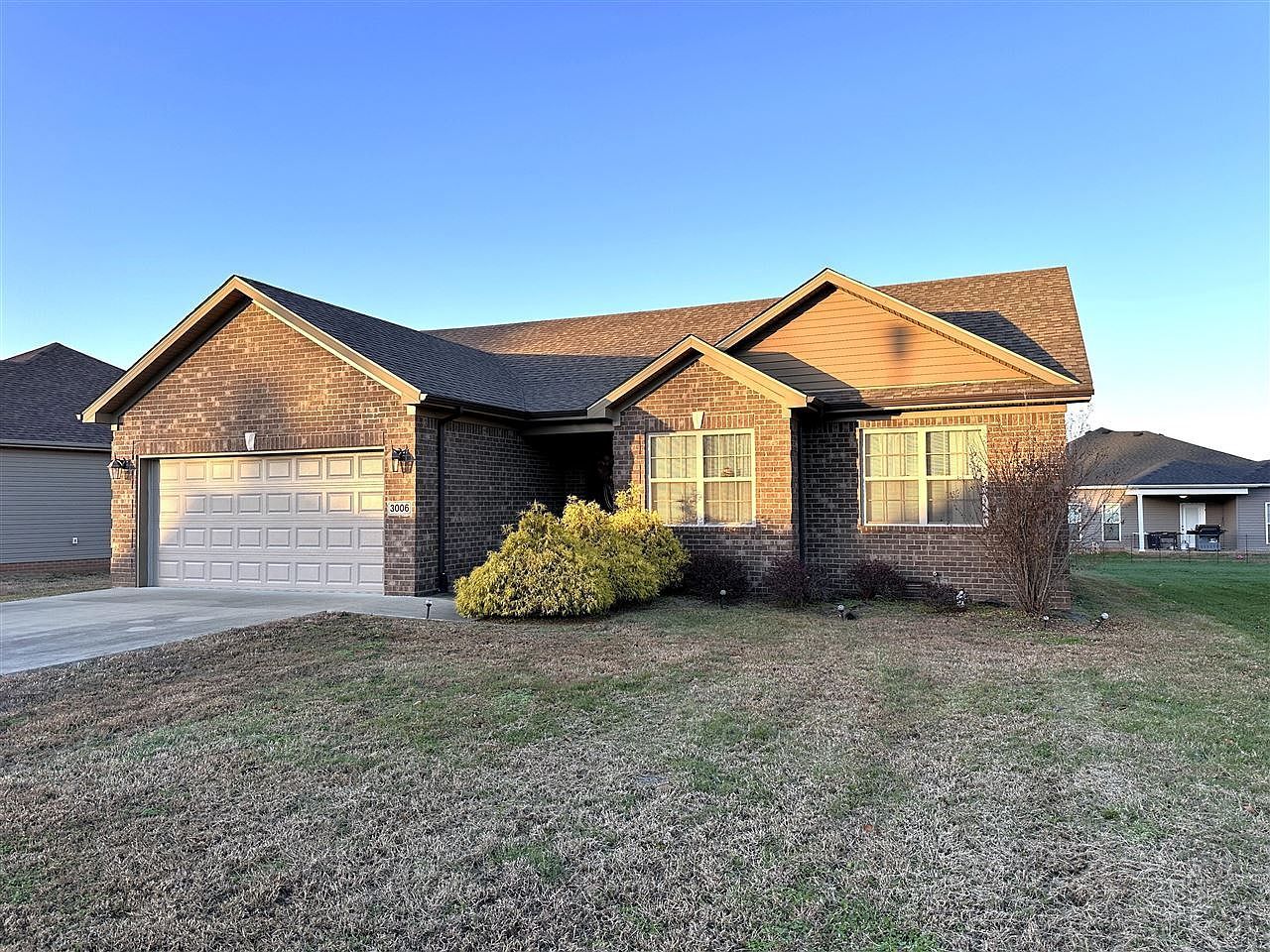 3006 Gunsmoke Trail Way Bowling Green, KY 42101 - Thumbnail 2