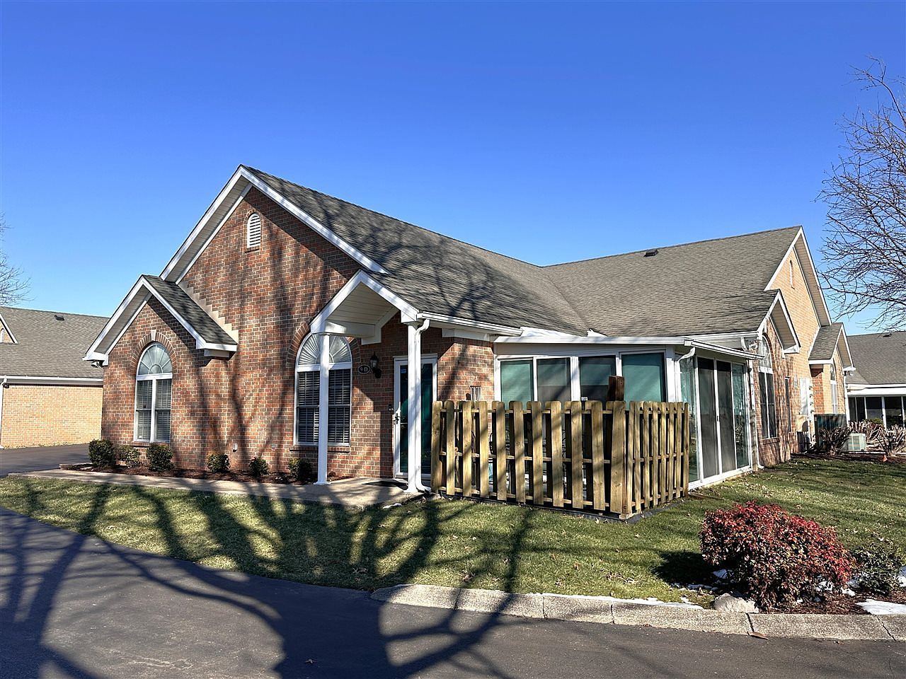 100 Augusta Ave APT 9-D Bowling Green, KY 42103 - Thumbnail 2