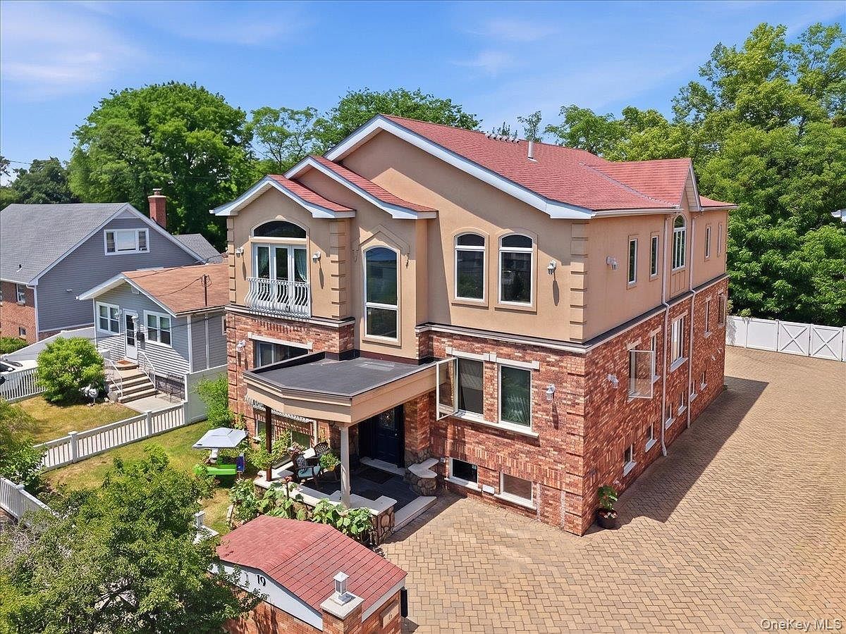 79 Tier St Bronx, NY 10464, 10464