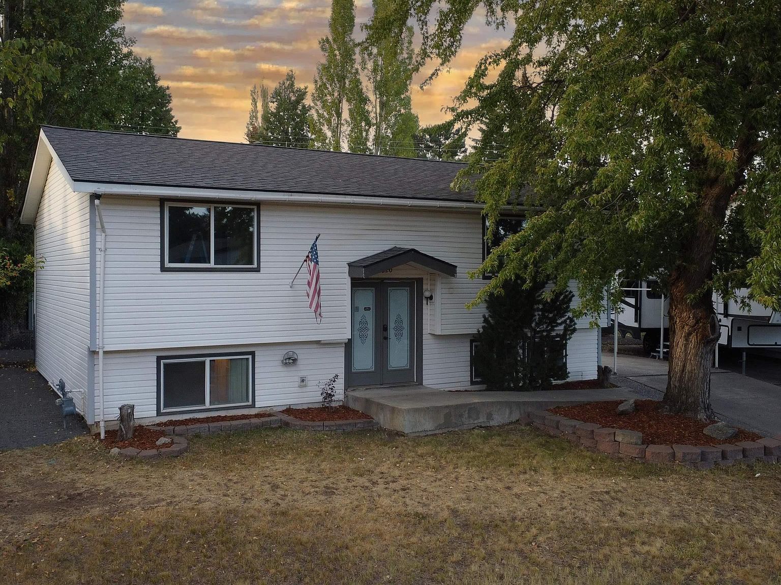 220 NW Robert St Pullman, WA 99163 - Thumbnail 2