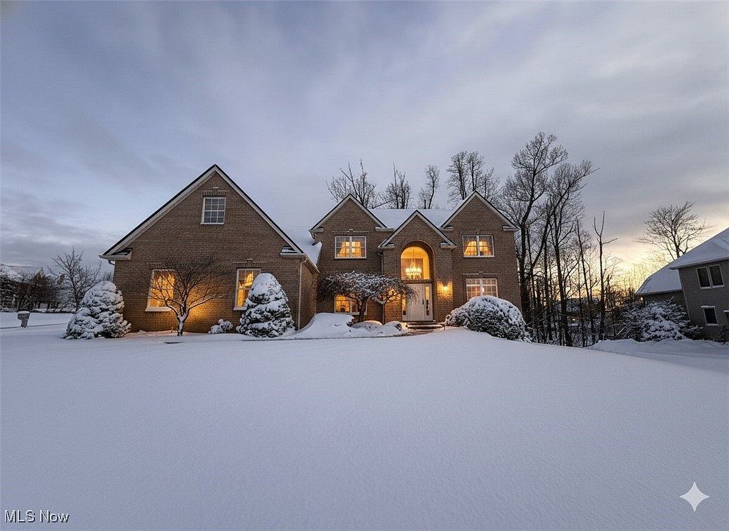 8019 Washington Ave North Royalton, OH 44133  | Single Family