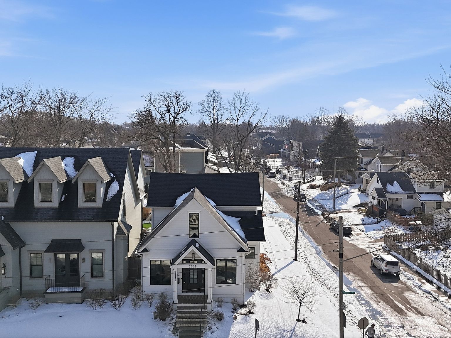 2301 Nowland Ave Indianapolis, IN 46201 - Thumbnail 2