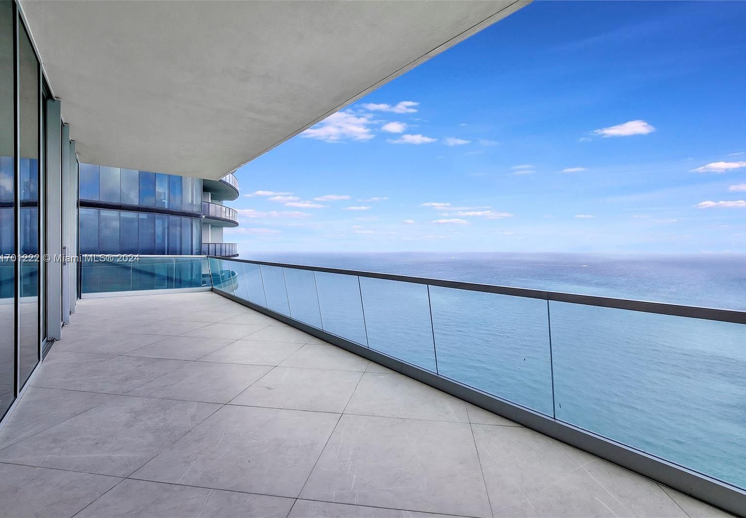 18501 Collins Ave #5001 Sunny Isles Beach, FL 33160 - Thumbnail 2