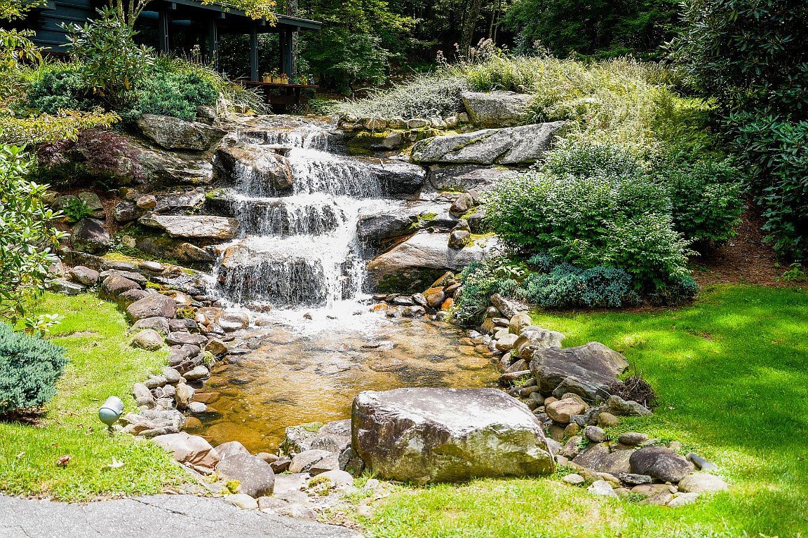 4 Woodland Ln Highlands, NC 28741 - Thumbnail 2