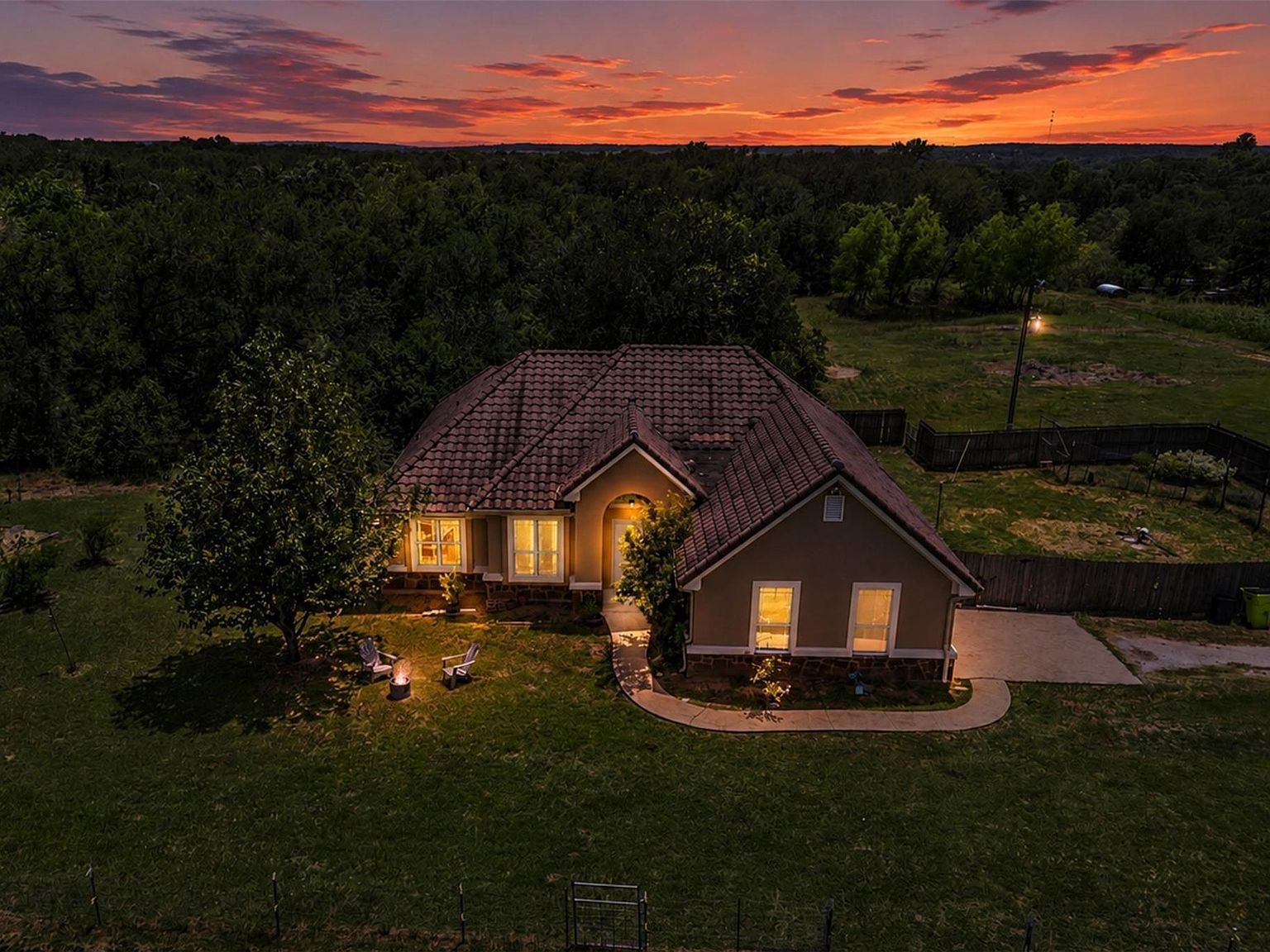 437 Balch Rd Elgin, TX 78621, 78621