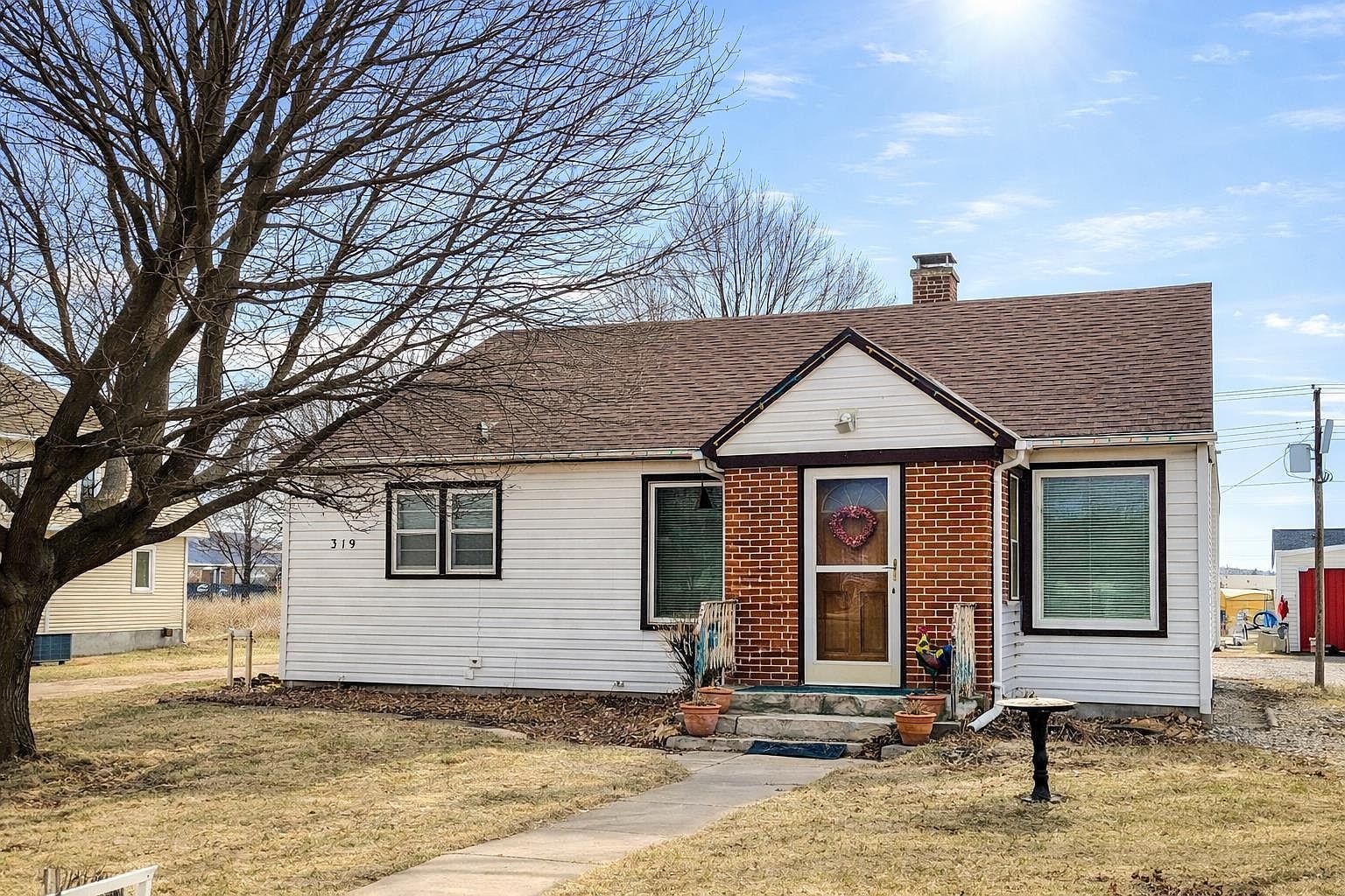 319 Broad St Campbell, NE 68932 - Thumbnail 2