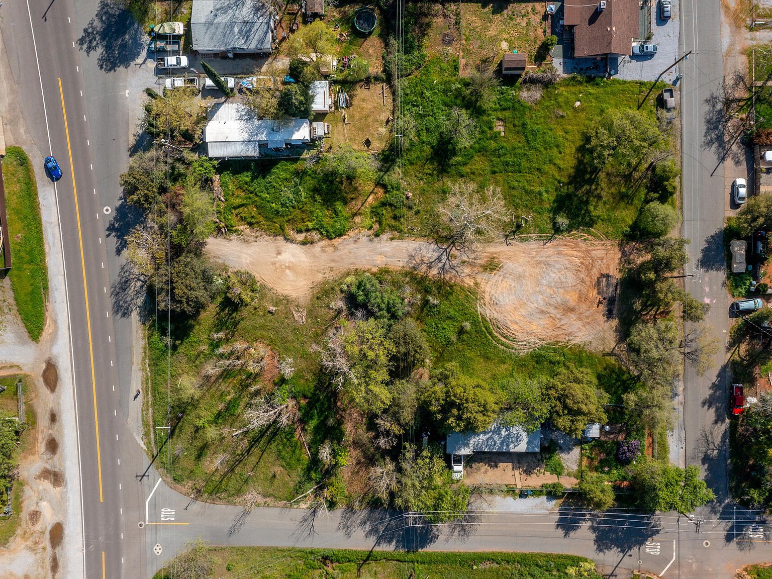 1912 Cascade Blvd Shasta Lake, CA 96019 - Thumbnail 2