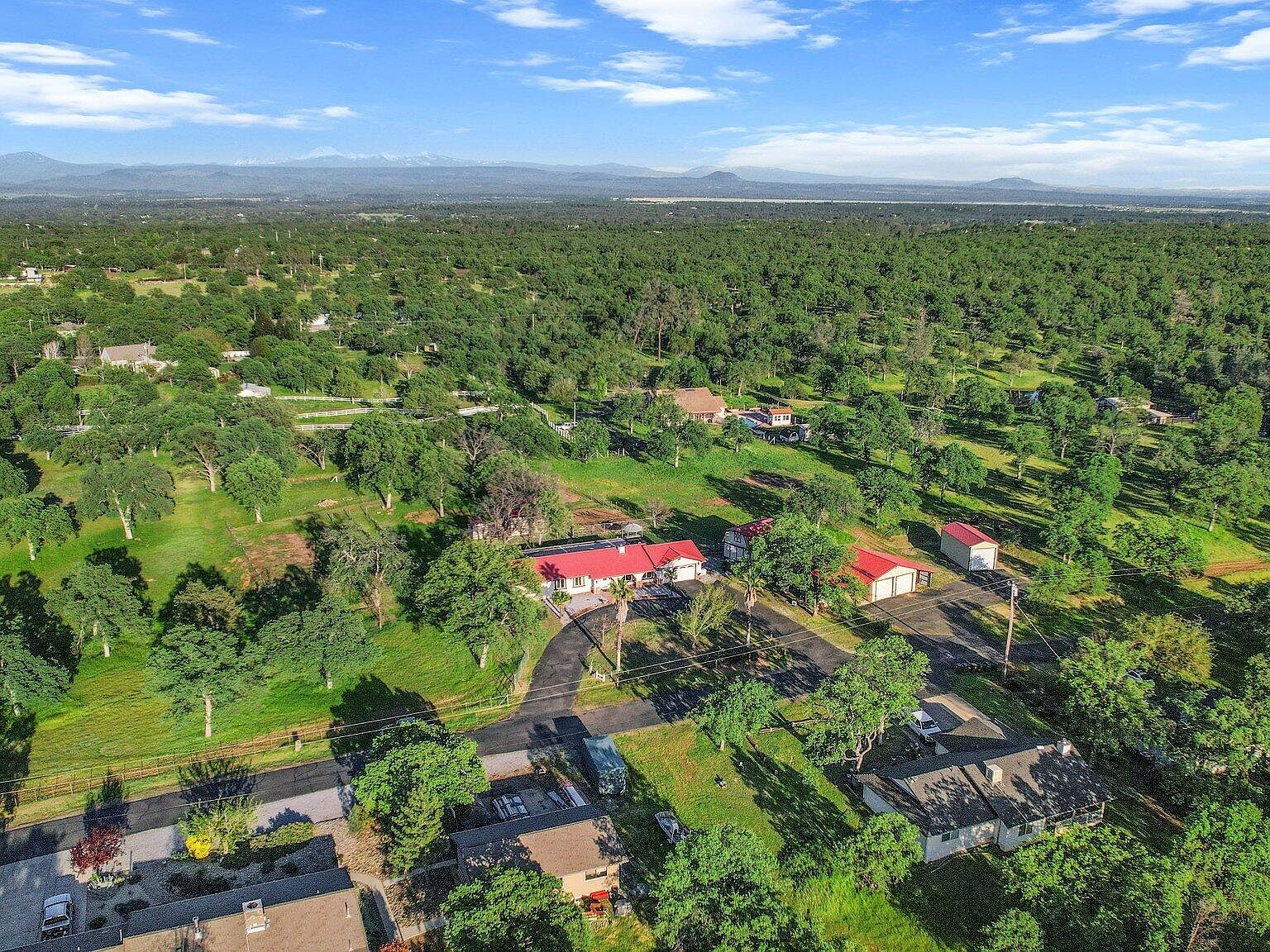 9297 Escondido Ln Redding, CA 96002 - Thumbnail 2