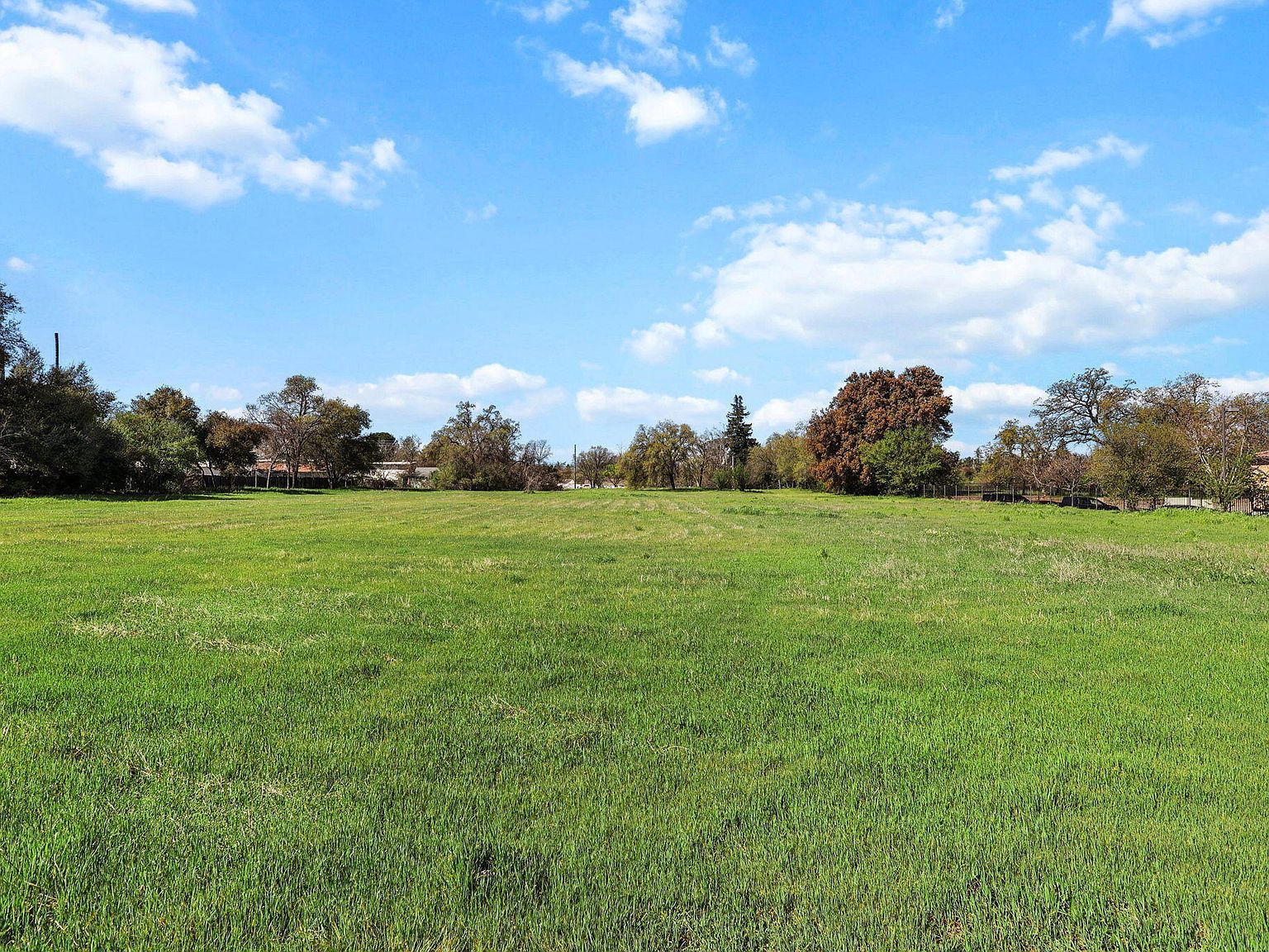 425 S Jackson St Red Bluff, CA 96080 - Thumbnail 2