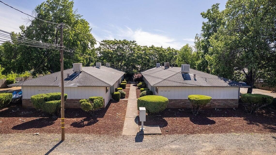 3361 Alta Mesa Dr Redding, CA 96002 - Thumbnail 2