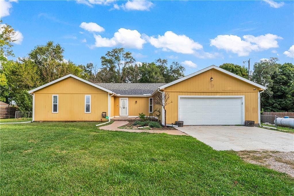 18120 W 191st St Spring Hill, KS 66083 - Thumbnail 2