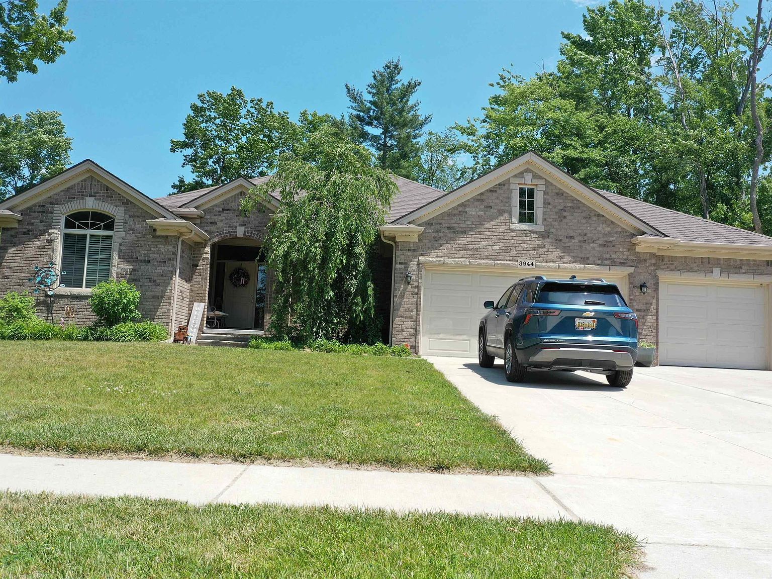 3944 Konstantine Dr Fort Gratiot, MI 48059 - Thumbnail 2