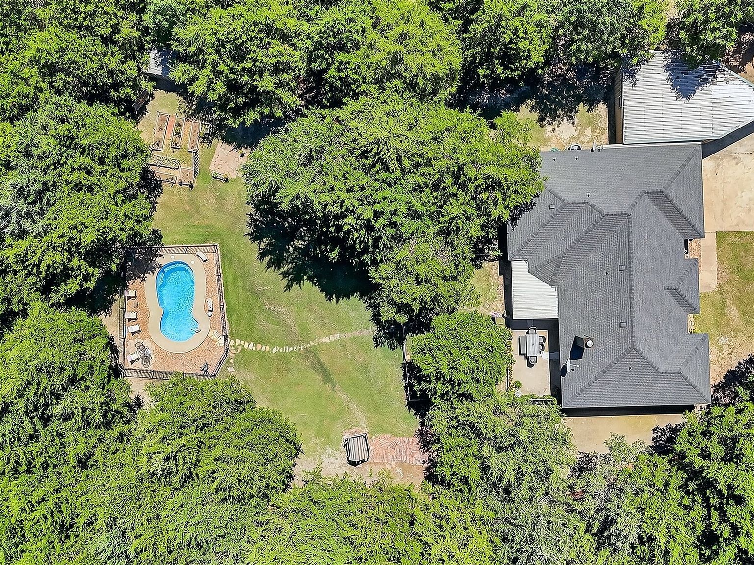 591 Mitchell Rd Sherman, TX 75090 - Thumbnail 2