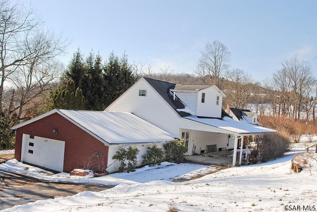 137 Berwick Rd Johnstown, PA 15904 - Thumbnail 2