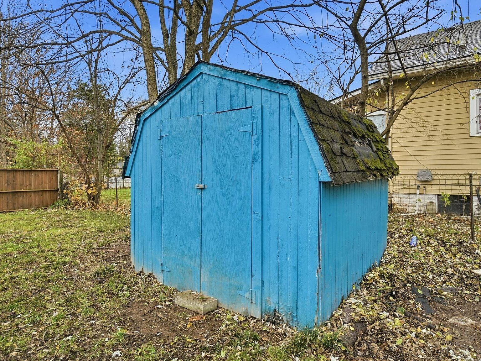 4485 Helen Dr Columbus, OH 43232 - Thumbnail 2