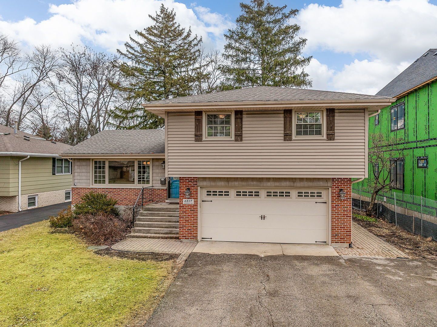 4817 Stonewall Ave Downers Grove, IL 60515 - Thumbnail 2