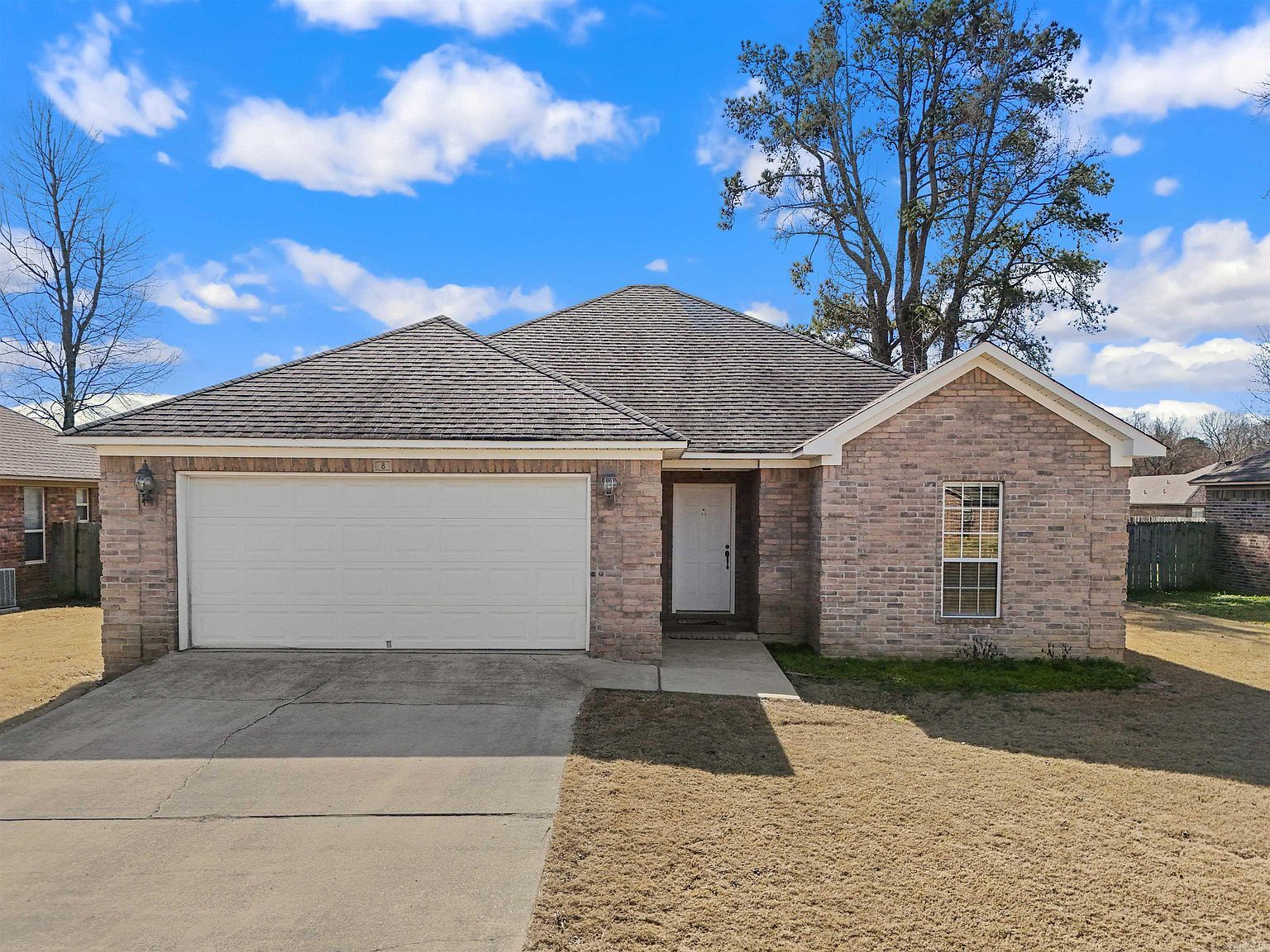 8 Bishop Ln Conway, AR 72032 - Thumbnail 2