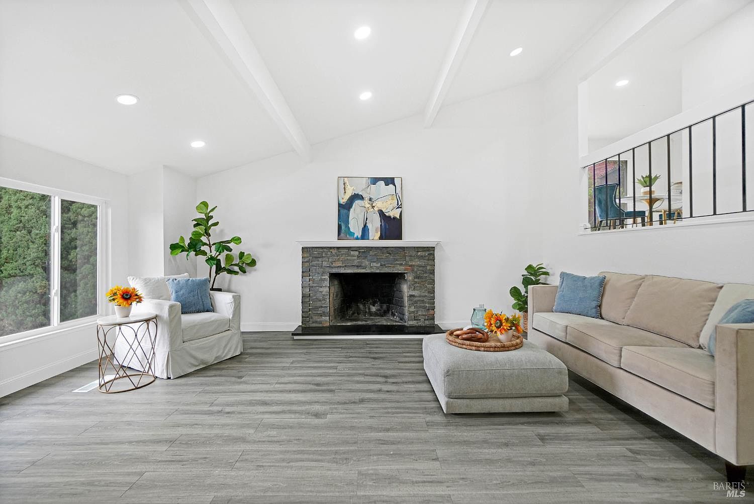 125 Skyline Ct Vallejo, CA 94591 - Thumbnail 2