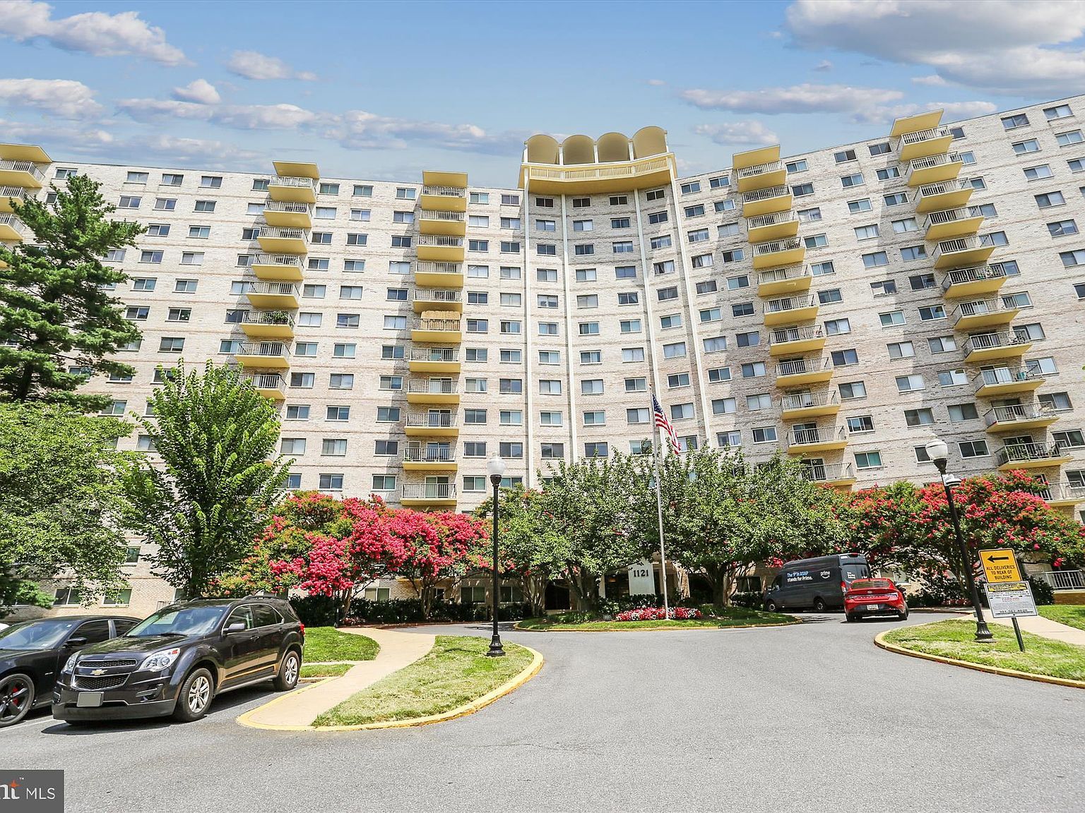 1121 University Blvd W APT 907-B Silver Spring, MD 20902 - Thumbnail 2