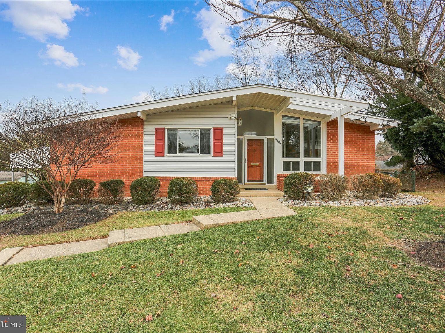 11509 Lamberton Ct Wheaton, MD 20902 - Thumbnail 2