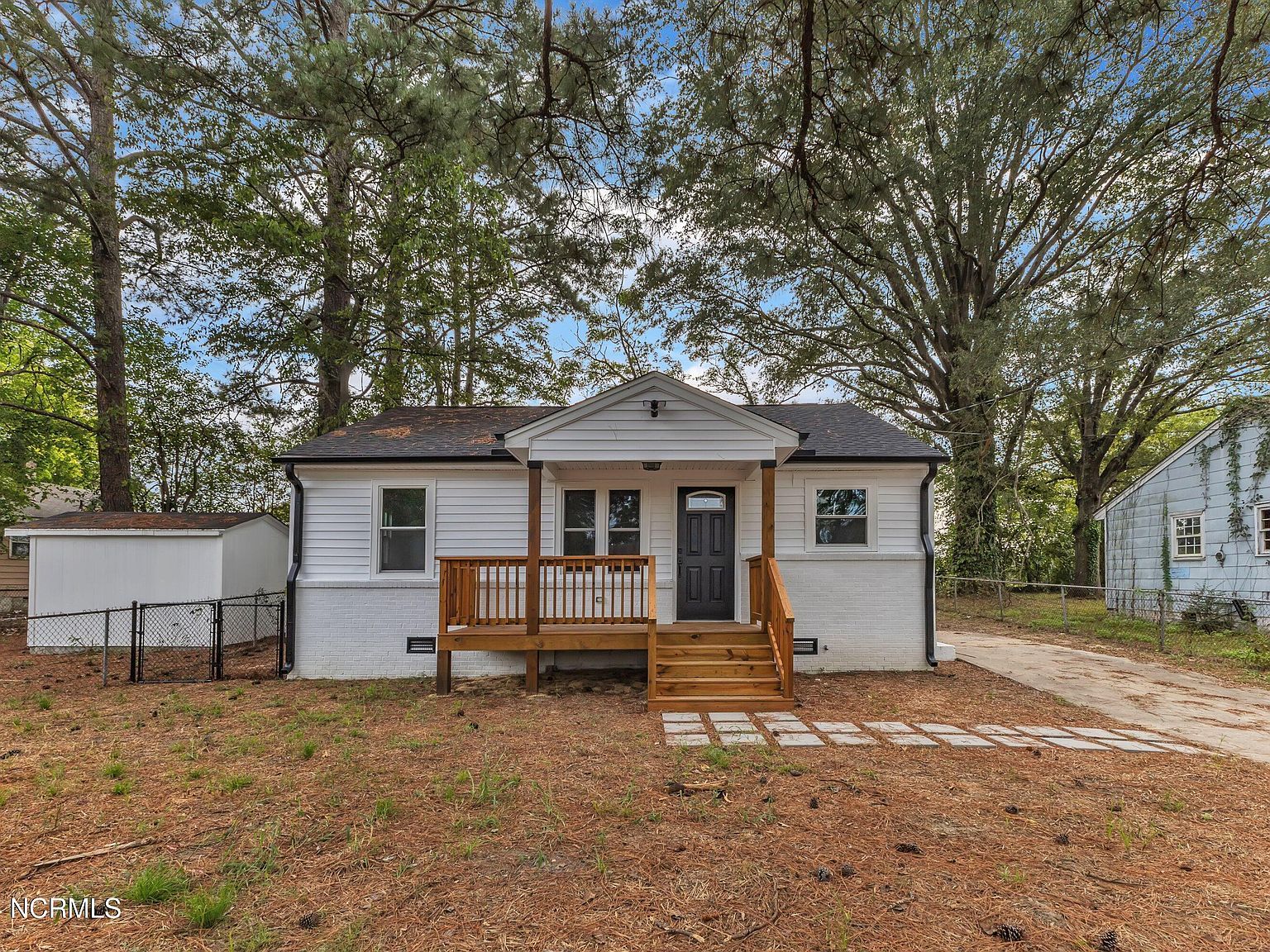 802 Orchard St Goldsboro, NC 27530 - Thumbnail 2