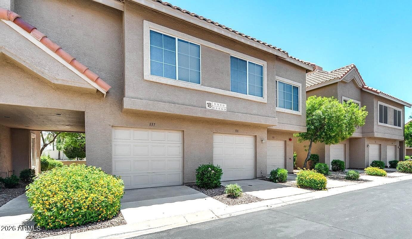 1633 E Lakeside Dr Unit 131 Gilbert, AZ 85234 - Thumbnail 2