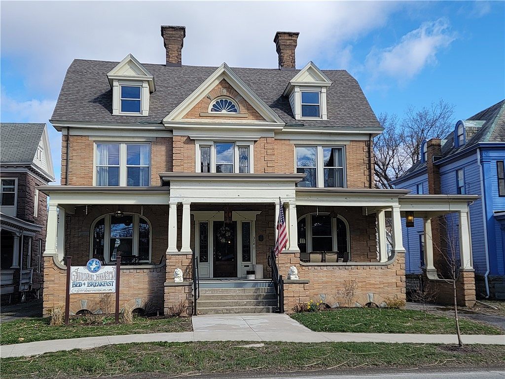 308 W Mahoning St Punxsutawney, PA 15767, 15767