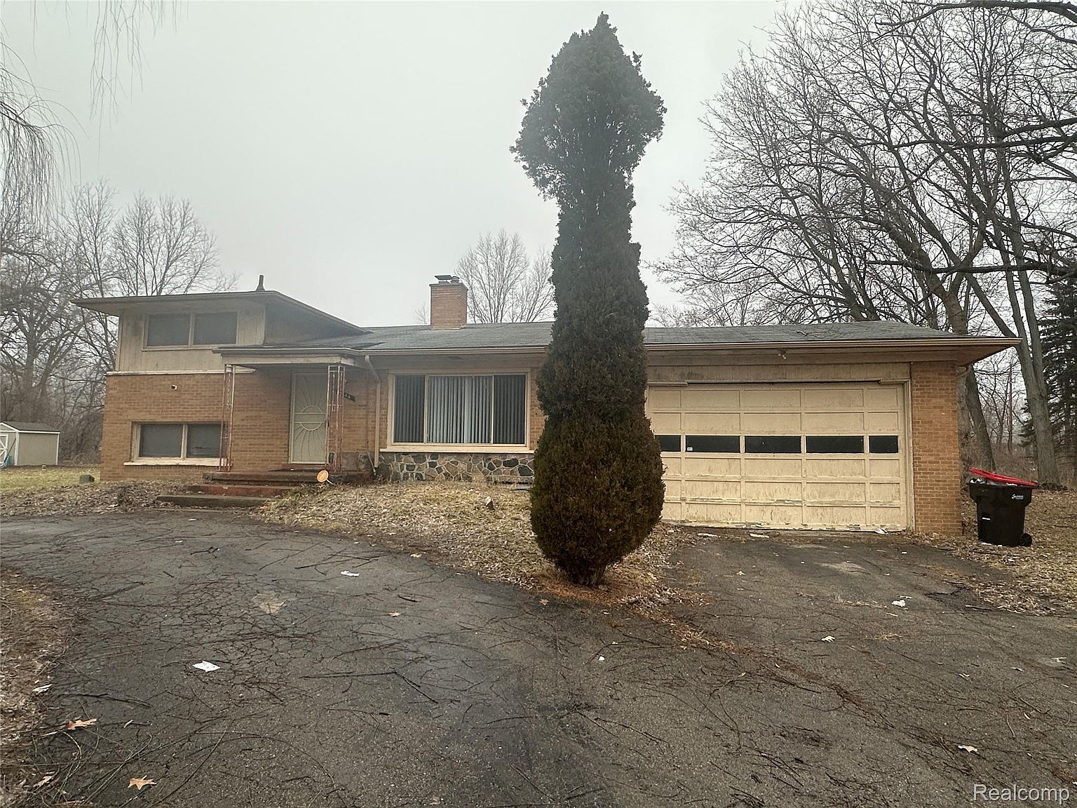 18444 Cornell Rd Southfield, MI 48075 - Thumbnail 2