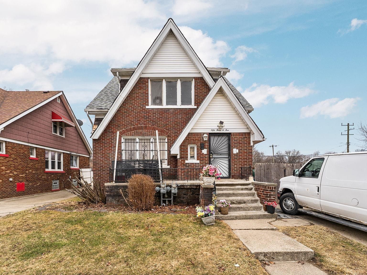 5305 Newport St Detroit, MI 48213  | Multi Family