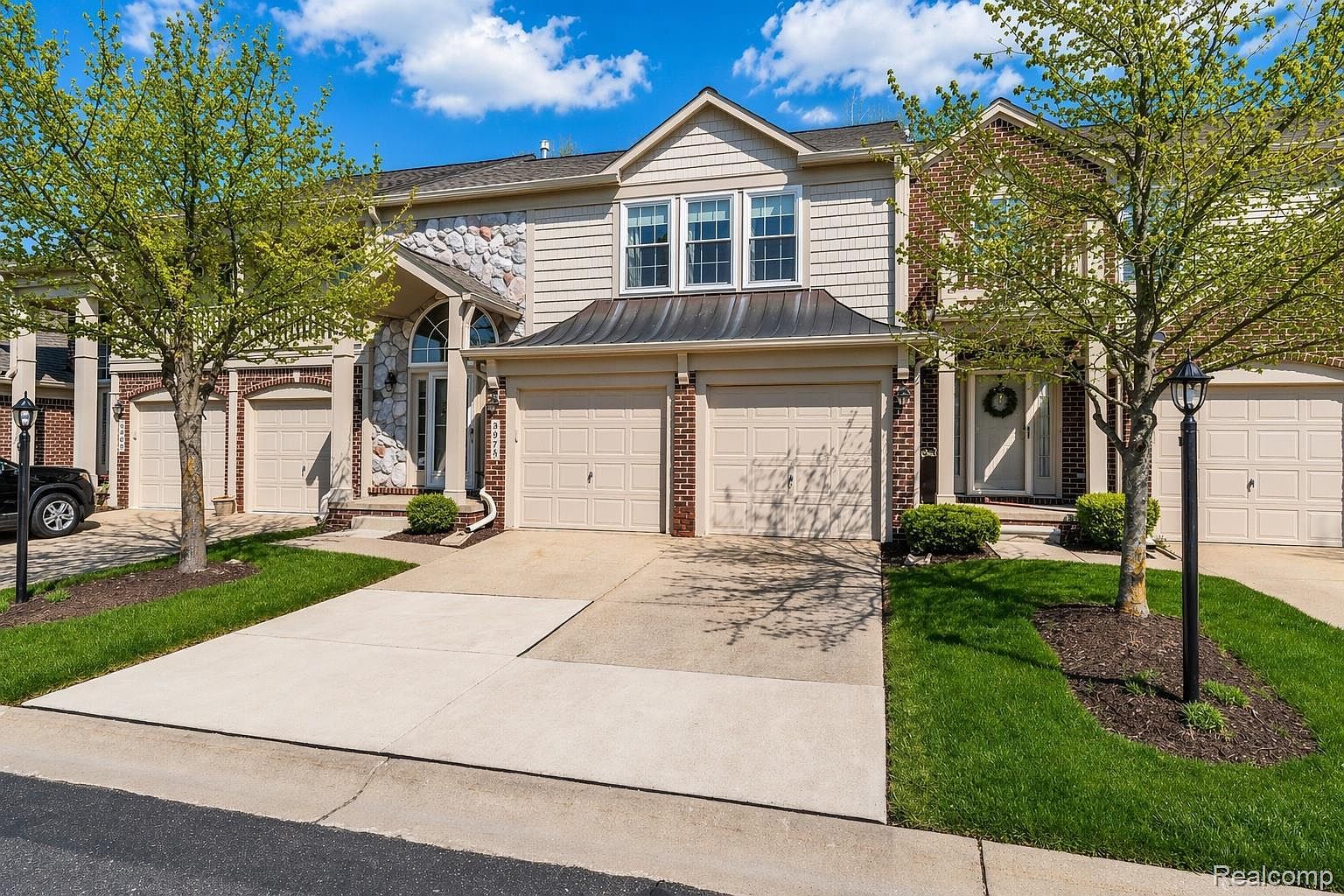 3973 Ravensfield Dr #13 Canton, MI 48188  | Condominium