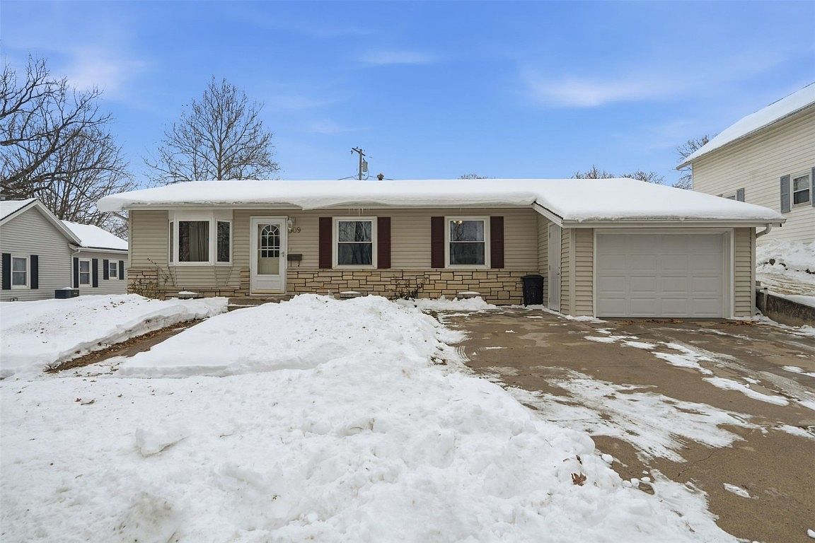 309 S Ford St Anamosa, IA 52205 - Thumbnail 2