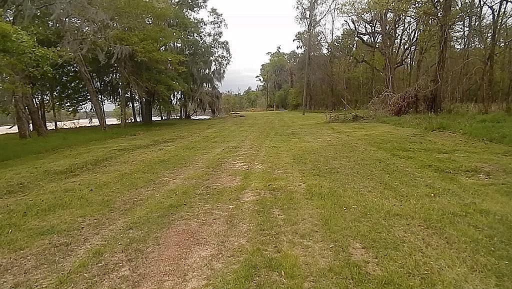 201 Cypress Lakes Cir Cleveland, TX 77327 - Thumbnail 2