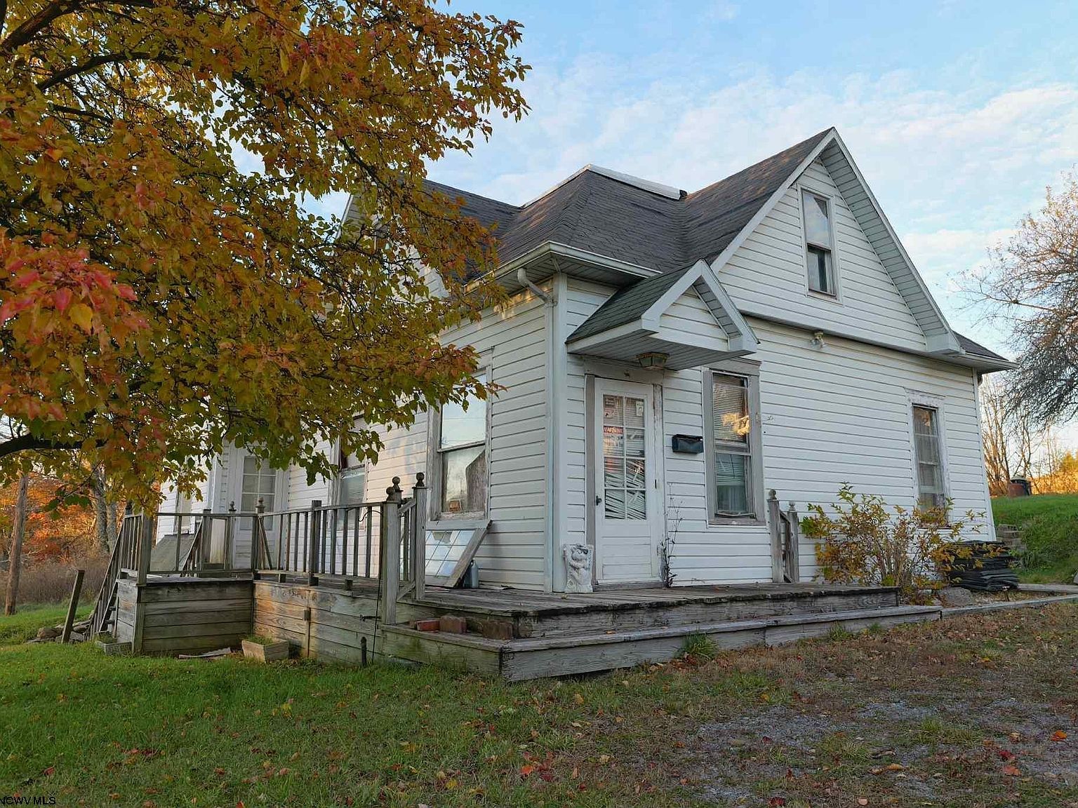 603 W State Ave Terra Alta, WV 26764 - Thumbnail 2