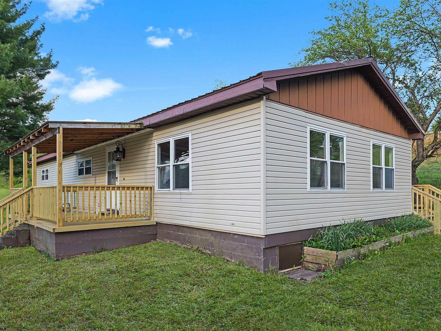 310 Sanders St Terra Alta, WV 26764  | Single Family