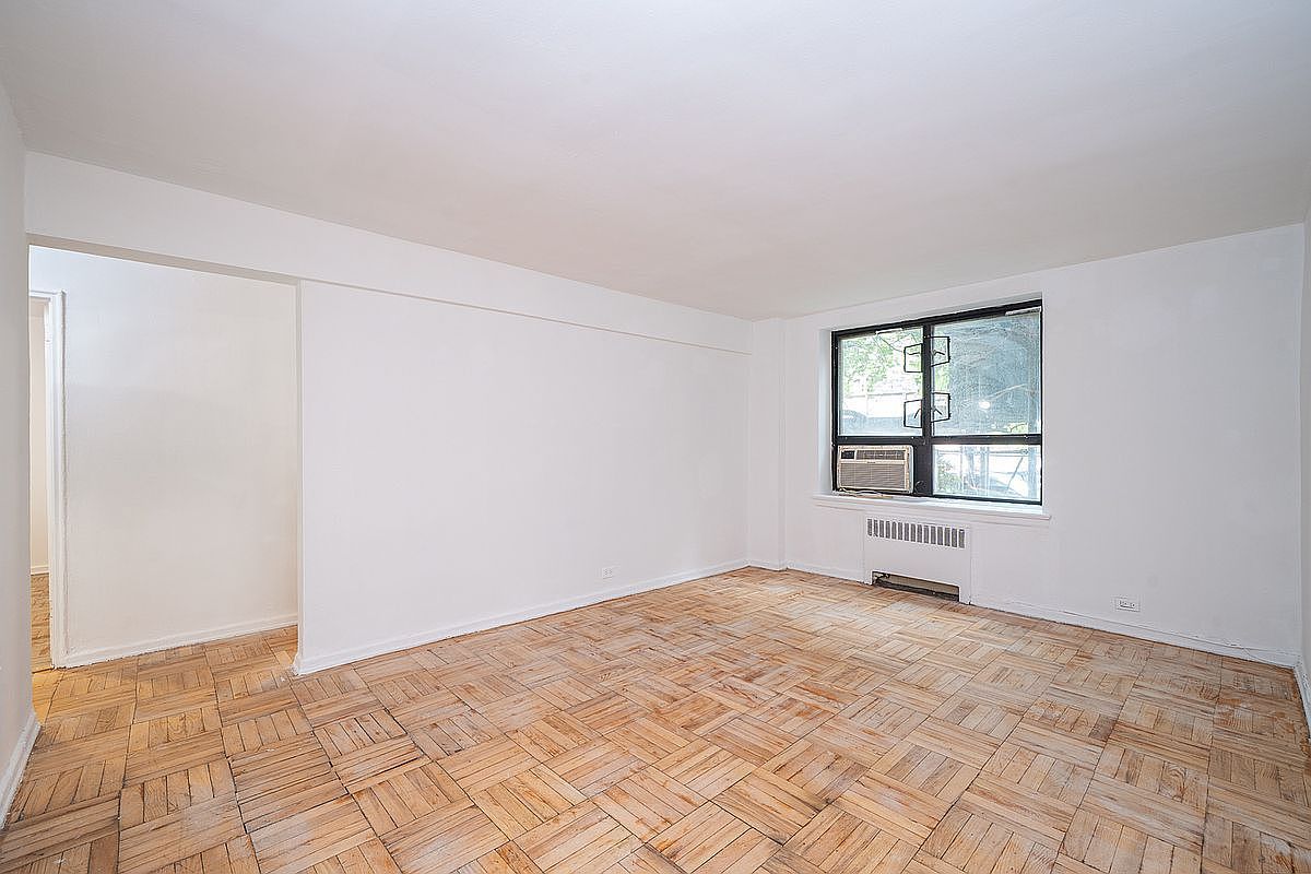 37 Nagle Ave APT 1C New York, NY 10040 - Thumbnail 2