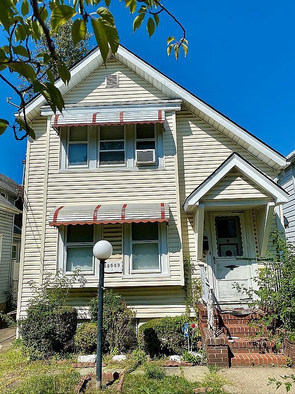 19059 112th Ave Jamaica, NY 11412 - Thumbnail 2