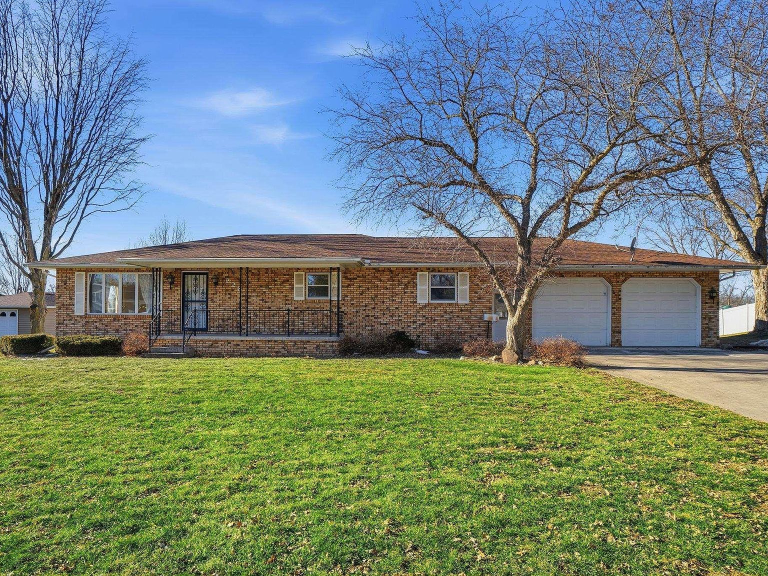 228 N Pleasant Hill Ave New Hampton, IA 50659 - Thumbnail 2