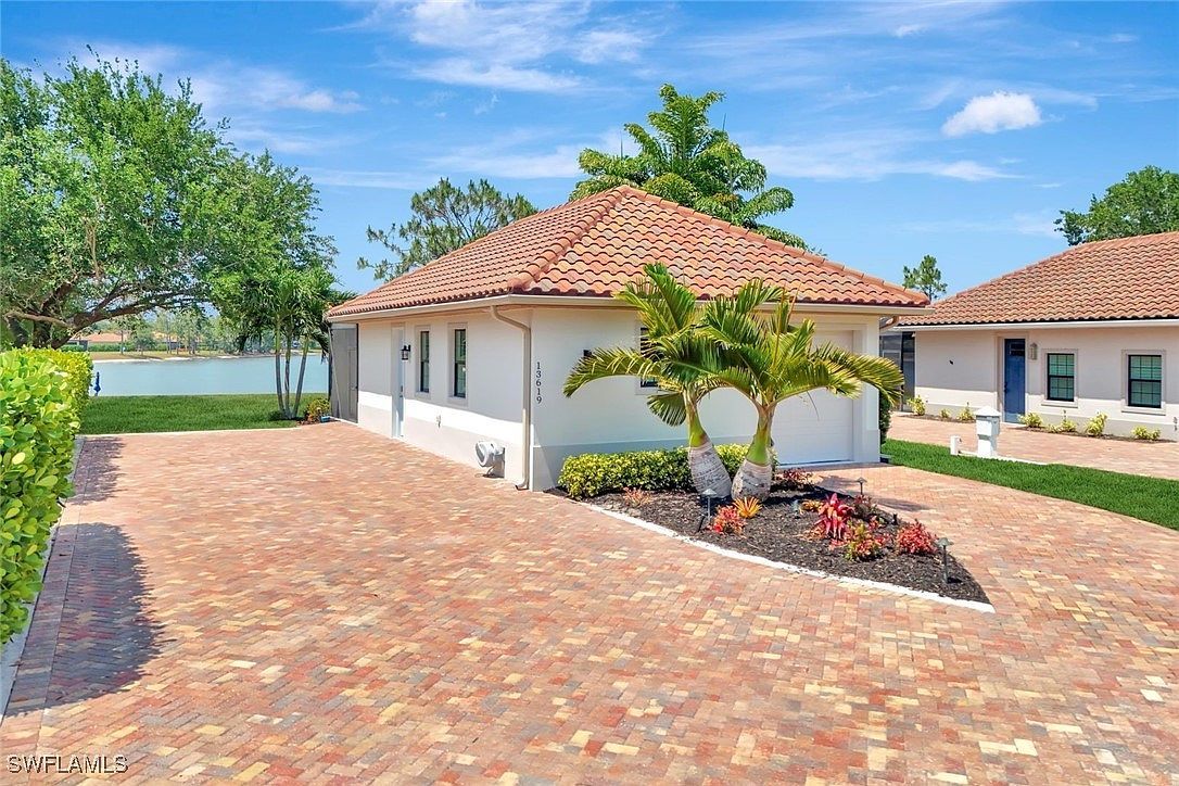 13619 Golden Palms Cir Fort Myers, FL 33913 - Thumbnail 2