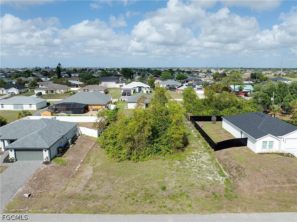 2616 NE 5th Ave Cape Coral, FL 33909  | Land/Lot