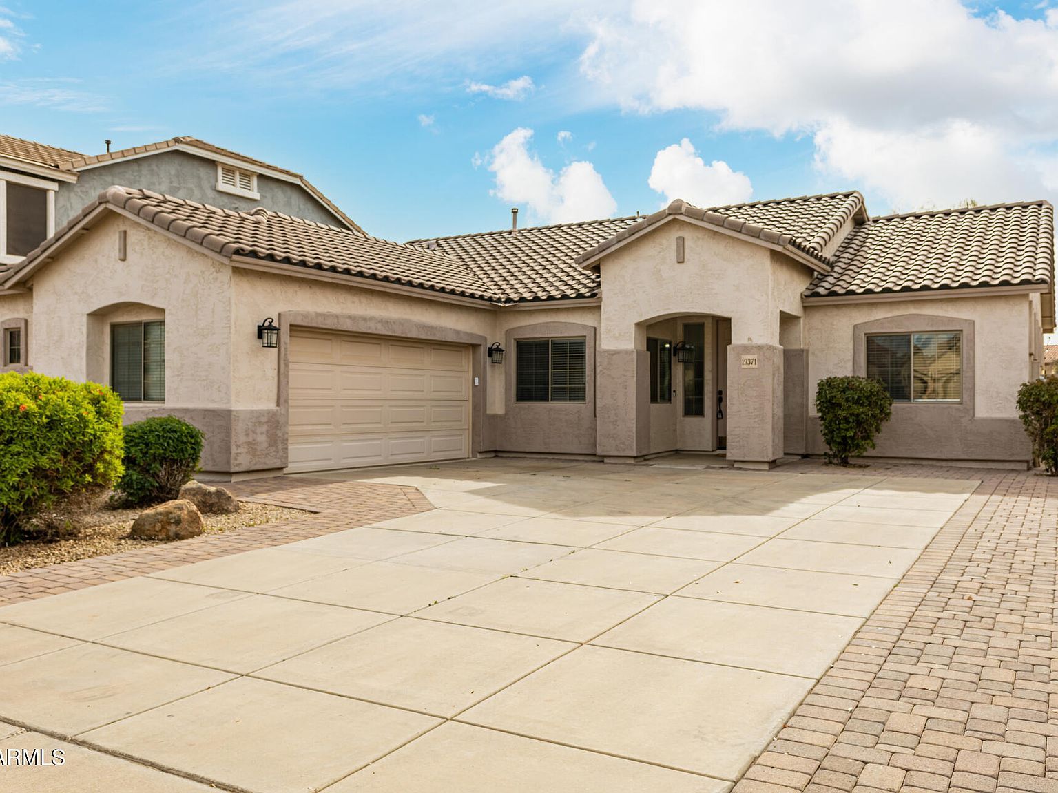 19371 E Carriage Way Queen Creek, AZ 85142 - Thumbnail 2