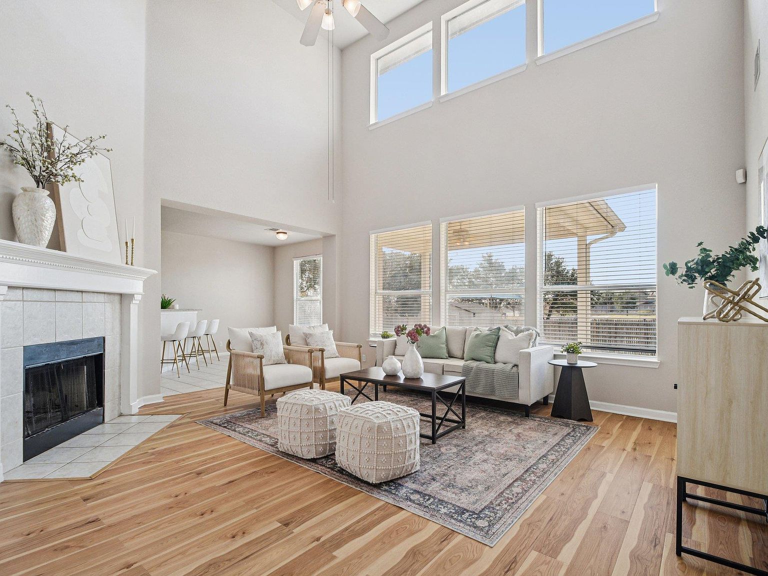 1003 Ambrose Dr Pflugerville, TX 78660 - Thumbnail 2