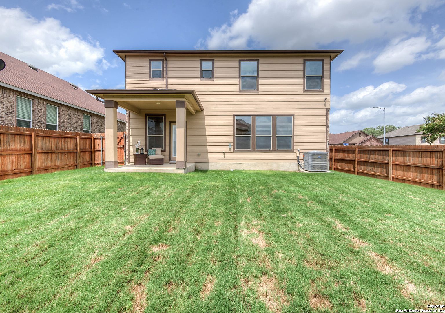 1402 Blue Jay Ct San Antonio, TX 78245 - Thumbnail 2