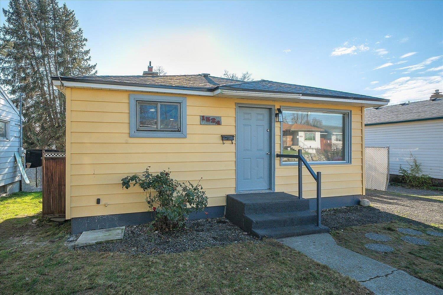 1524 E Walton Ave Spokane, WA 99207 - Thumbnail 2