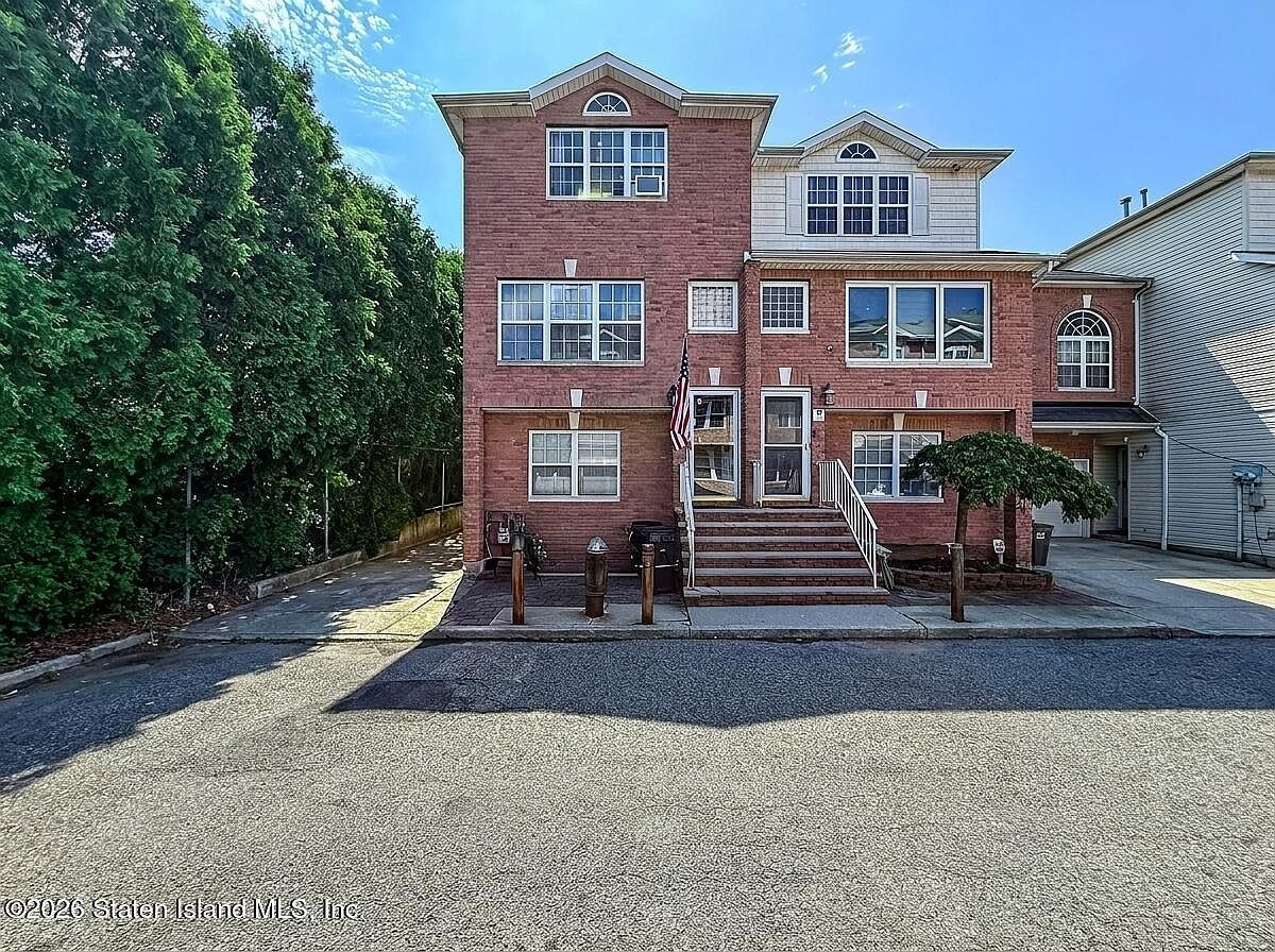 35 Daniella Ct Staten Island, NY 10314, 10314