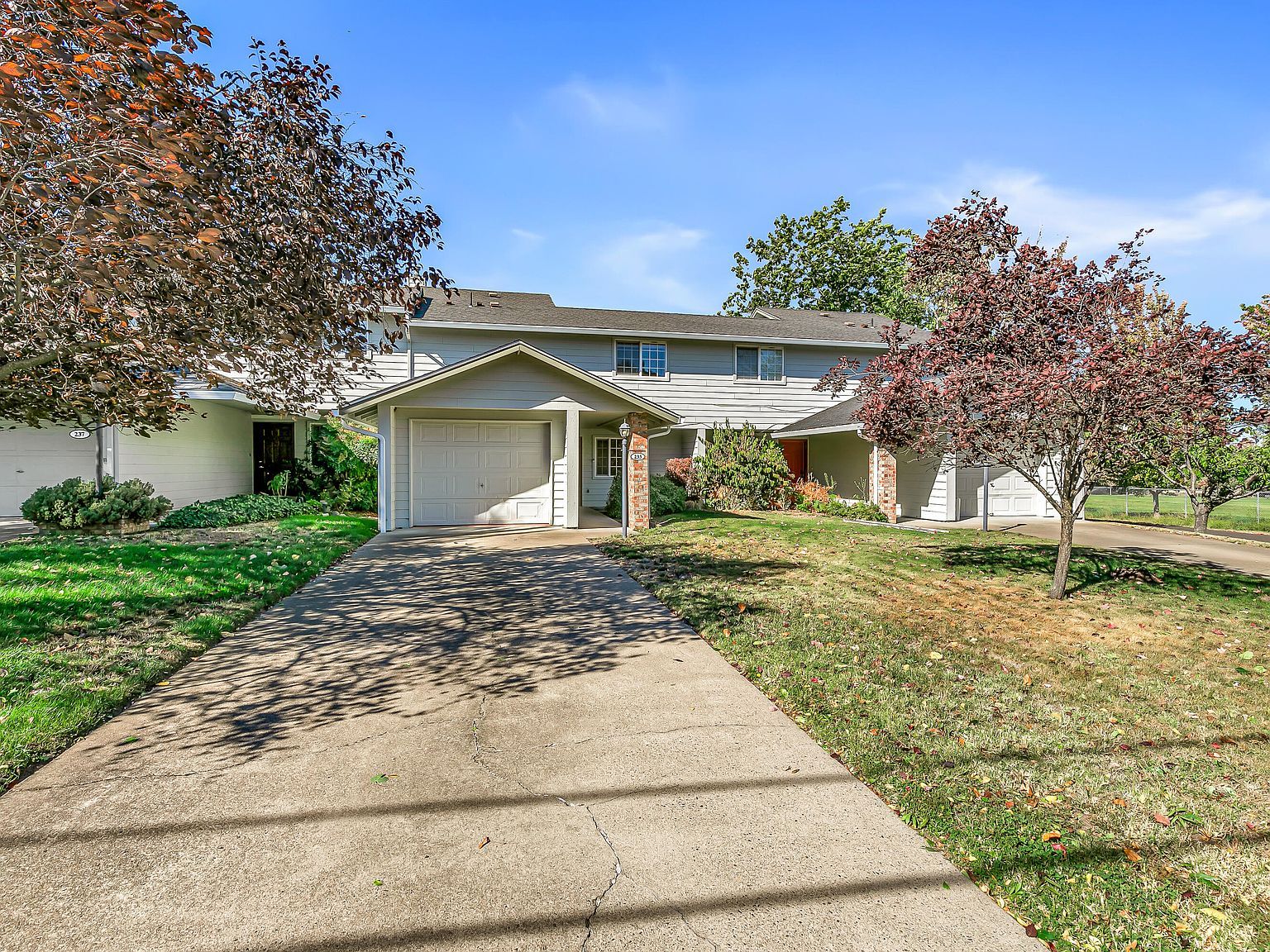 233 Clay St Ashland, OR 97520 - Thumbnail 2