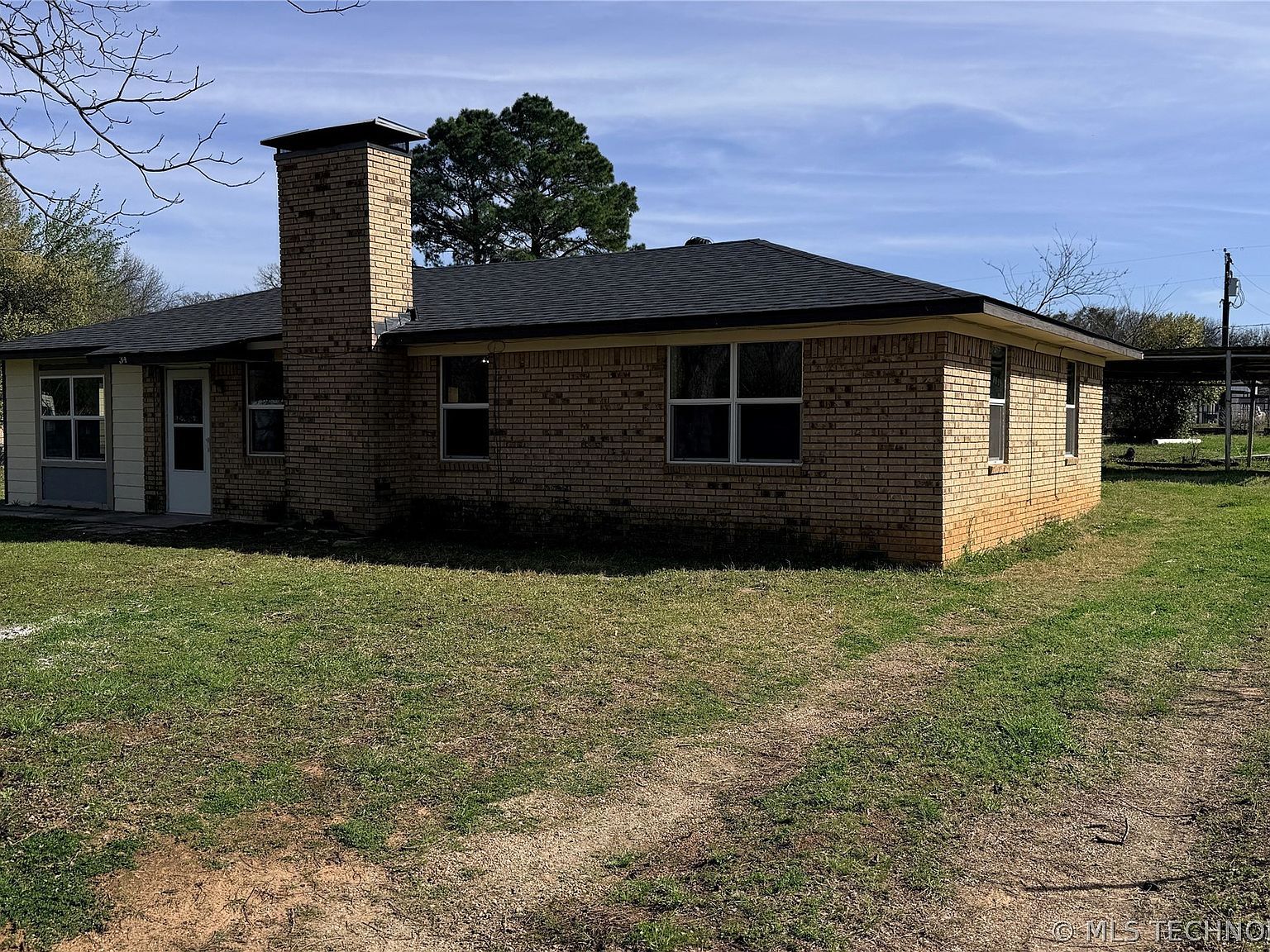 34 1st St Cartwright, OK 74731  | Single Family