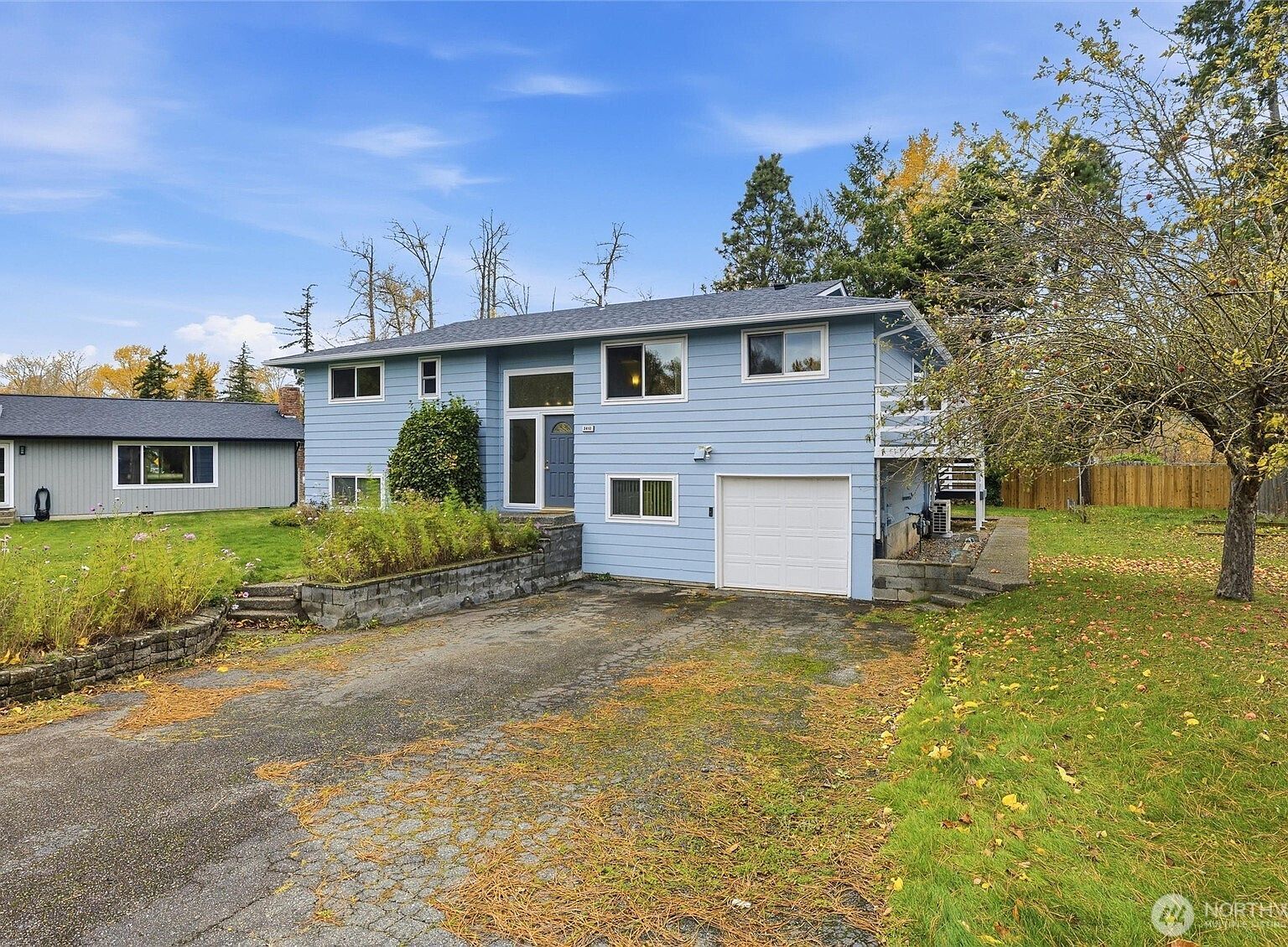 3410 Forest Ct Bellingham, WA 98225 - Thumbnail 2